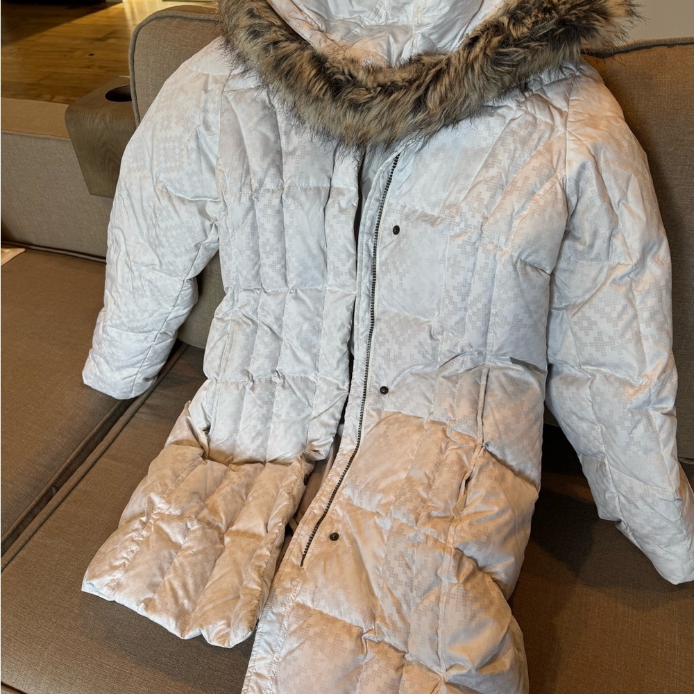 Eddie Bauer Women’s Coat with Faux Fur Trim Size M
